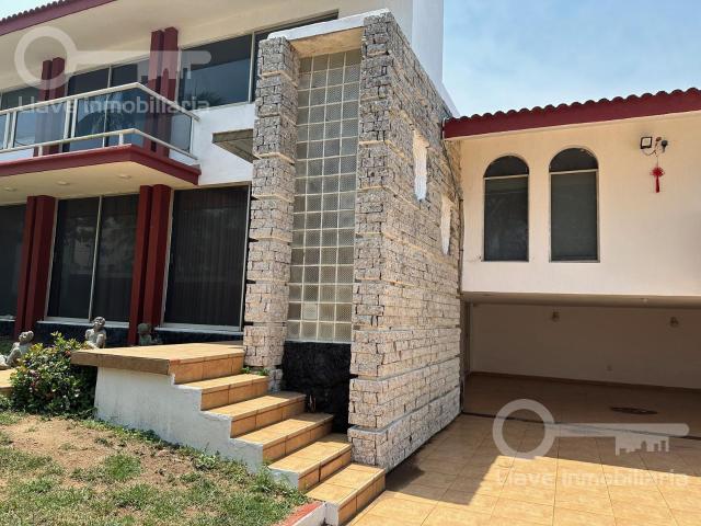 Casa amueblada en Venta y Renta en Av. López Mateo, Col. Petrolera, en Coatzacoalcos, Veracruz