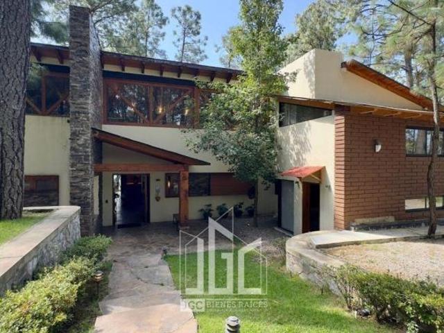 CASA AMUEBLADA EN VENTA EN BOSQUES DE LA CAÑADA TAPALPA