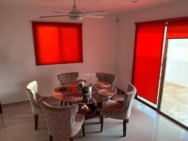 Casa amueblada en venta en Sodzil Norte, Mérida, Yucatán
