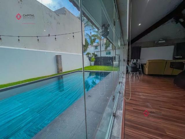 Casa Amueblada en Venta o Renta de lujo en Puerta de Hierro