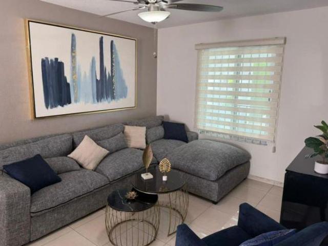 Casa Amueblada en Coto Privado | 3 Recámaras | Excelente Ubicación y Plusvalía