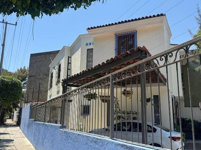 casa amueblada en el corazón de tlaquepaque, ideal ejecutivos