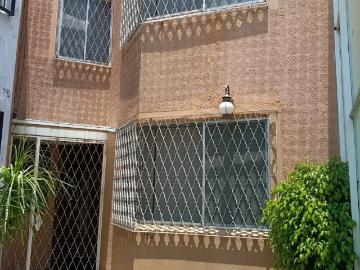 CASA AMUEBLADA EN FRACCIONAMIENTO FRENTE A LA BUAP