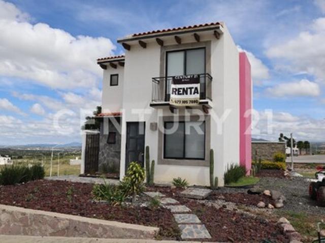 CASA AMUEBLADA EN RENTA