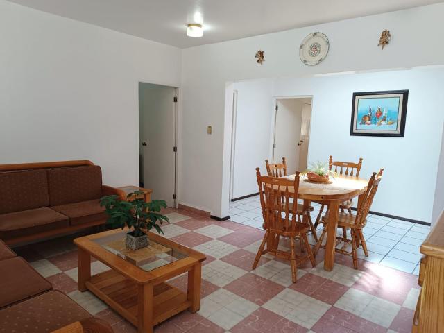 Casa Amueblada en Renta | 3 habitaciones | Ideal para Empresas Profesionistas