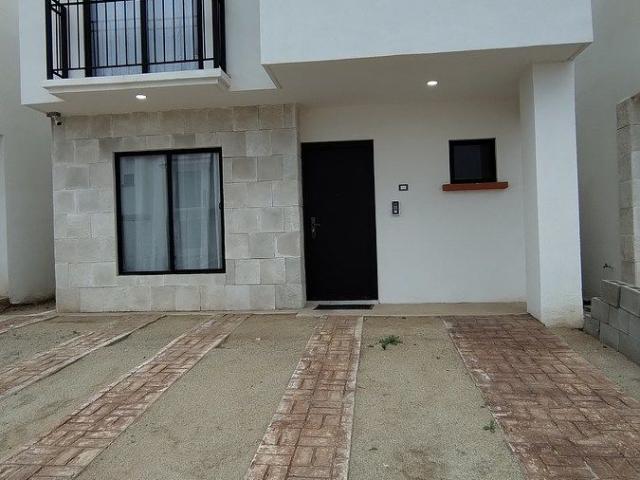 CASA AMUEBLADA EN RENTA VIÑEDOS DEL MAR ENSENADA BC