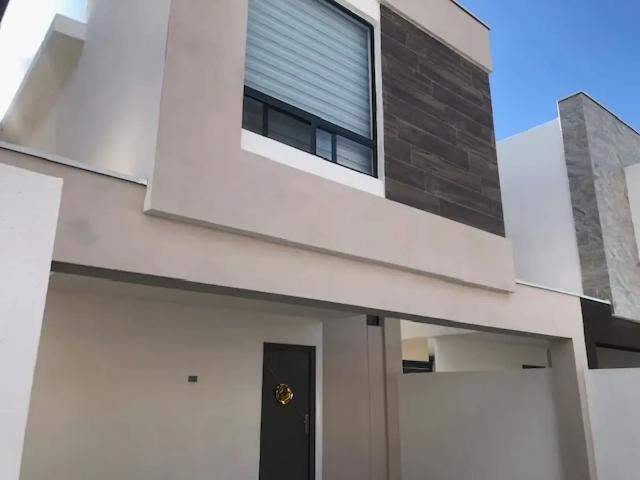 Casa Amueblada en RENTA, Apodaca N.L