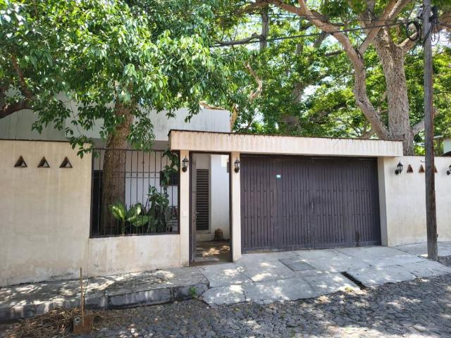 CASA AMUEBLADA EN RENTA COMALA, COLIMA