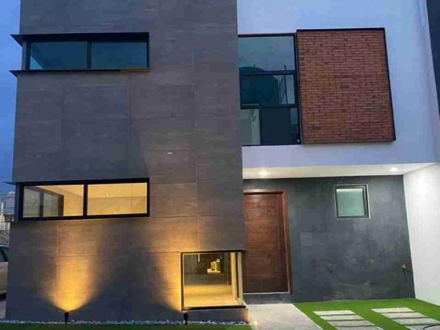 Casa AMUEBLADA EN RENTA de 3 recamaras en privada, Jardines de la Hacienda Pachuca Hidalgo