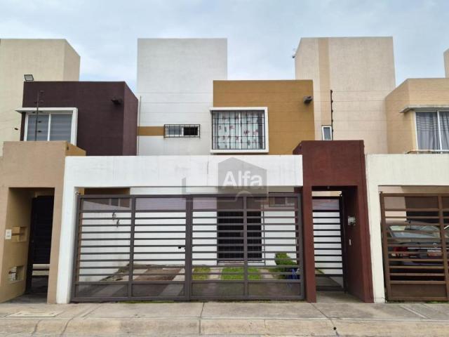 Casa amueblada en Renta en Toluca, en el Fracc. Misiones, frente al parque industrial Toluca 2000