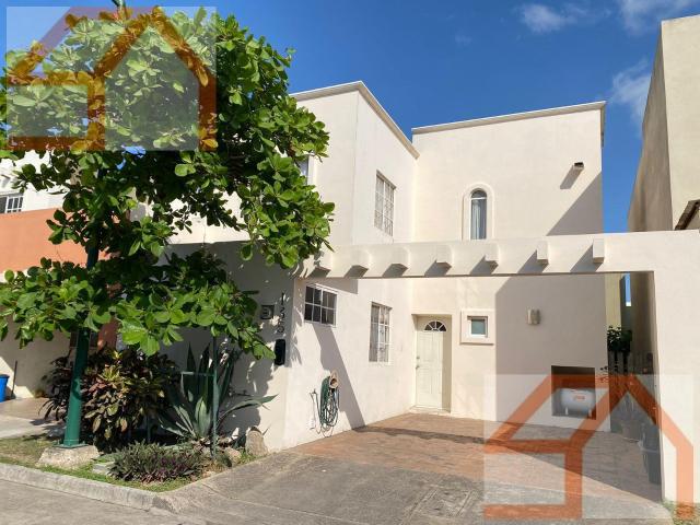 Casa amueblada en renta en Villas N?utico