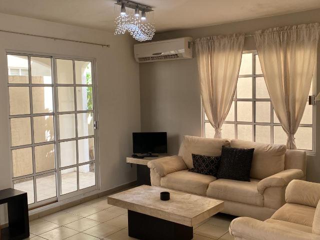 Casa amueblada en renta en Villas Náutico