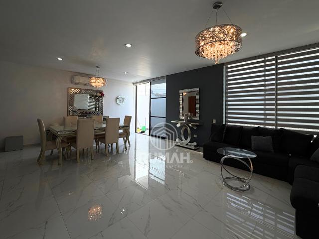 CASA AMUEBLADA EN RENTA EN ALTABRISA RESIDENCIAL