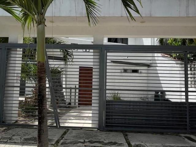 Casa Amueblada en Renta en Canc?n SM 45 con 3 Rec?maras y Alberca