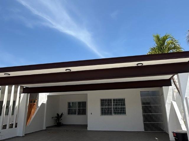 Casa amueblada en renta en Ciudad del Carmen Privada Las Esperanzas