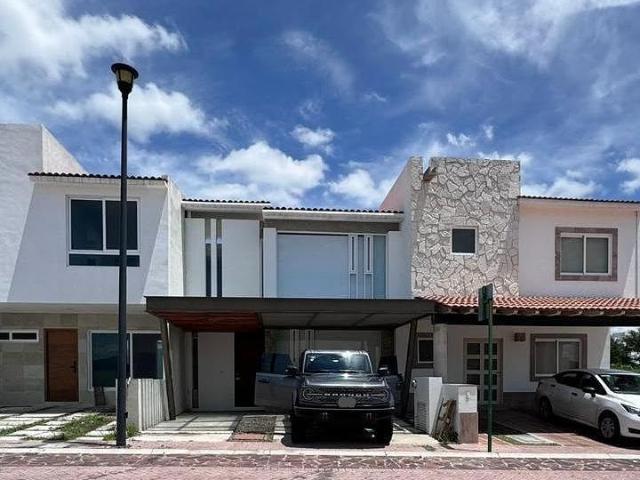 Casa Amueblada en Renta en Ciudad Maderas El Marqués, Querétaro