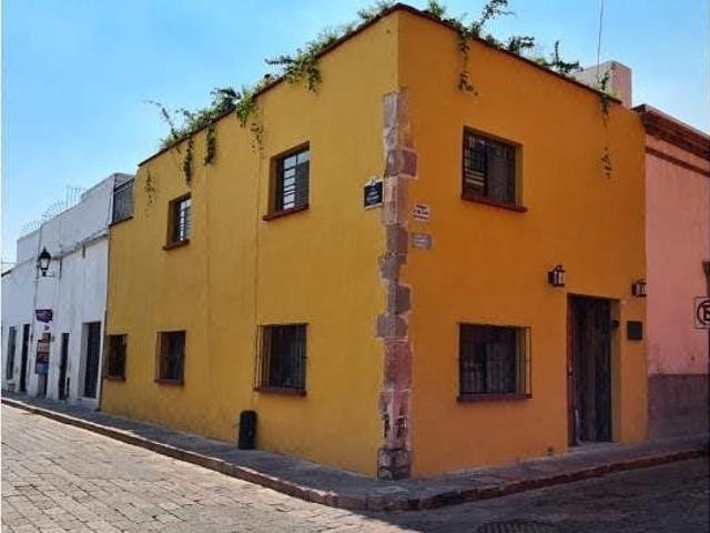 Casa amueblada en renta en el Centro Histórico de Querétaro | Terraza con vista