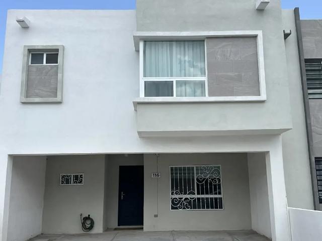 Casa Amueblada en RENTA en Faena Residencial