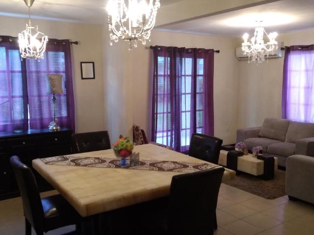 CASA AMUEBLADA EN RENTA EN FRACC. VILLAS NAUTICO. ALTAMIRA, TAMAULIPAS