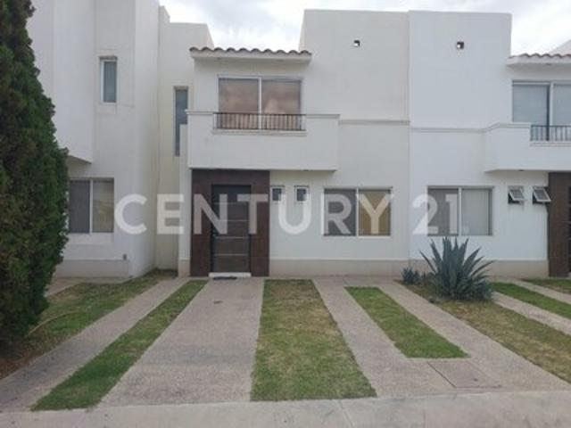 Casa Amueblada en Renta en Fracc Puerta de Piedra, San Luis Potosí, S.L.P