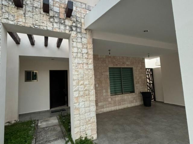 Casa amueblada en renta en fraccionamiento residencial Mar azul