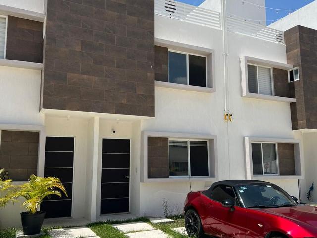 Casa amueblada en RENTA en Jardines del Sur V en Cancún