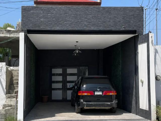 Casa Amueblada en Renta en La Aurora, Saltillo con Accesibilidad y Seguridad