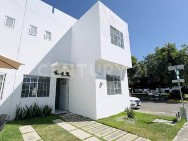 Casa amueblada en renta en Las Ceibas, 3 recamaras + 2 baños, largo plazo