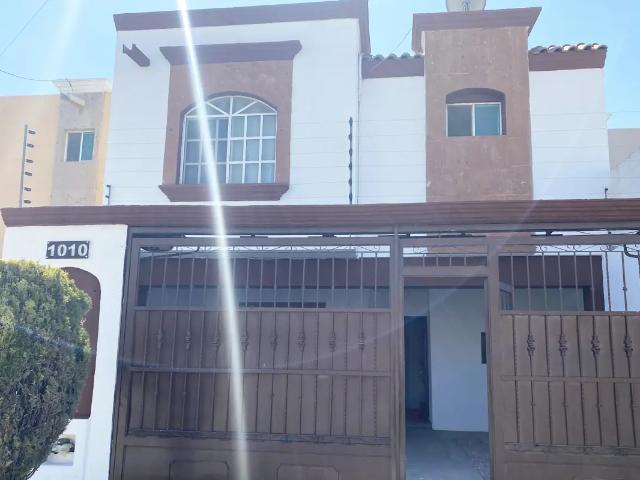 Casa Amueblada en RENTA en Lomas del Valle