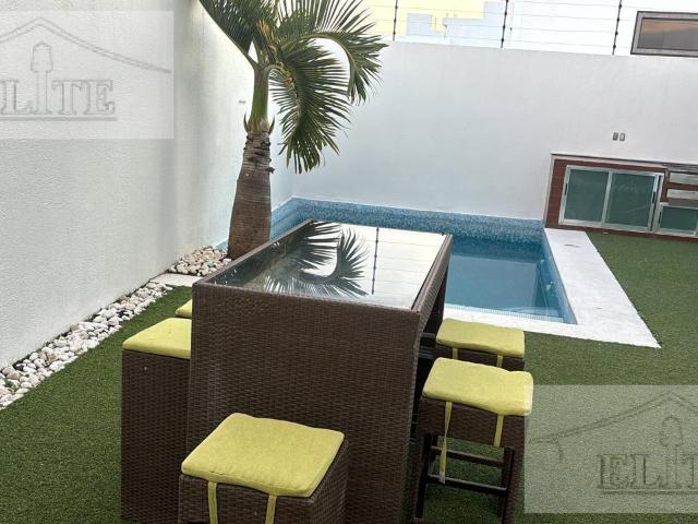 CASA AMUEBLADA EN RENTA EN LOMAS DIAMANTE