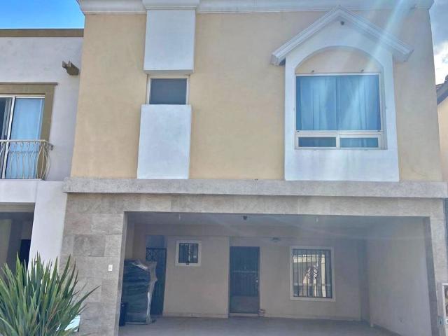 Casa Amueblada en RENTA en Portal Las Palomas