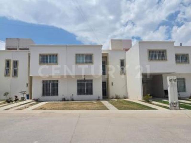 Casa amueblada en Renta en Priv.José de Gálvez, Soledad de Graciano Sánchez, SLP