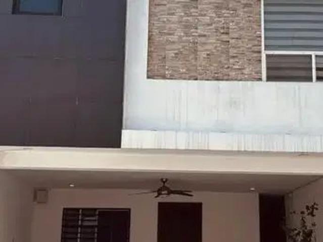 Casa Amueblada En Renta En Privada La Purísima. Ubicada En La Colonia Lindavista Totalmente Remodelada Y Con Ampliación. Primer Nivel: Minisplit Sala Comedor Cocina Integral Equi