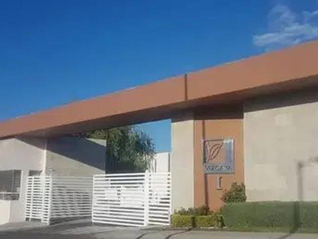 Casa Amueblada En Renta En Querétaro. Fraccionamiento El Mir