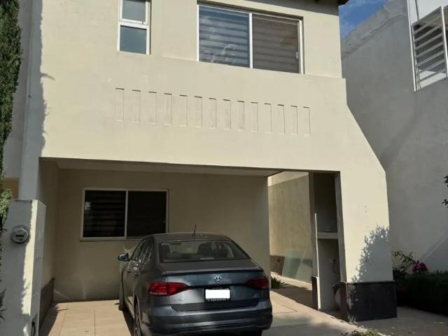 Casa Amueblada en Renta en Rancho Santa Mónica al Poniente de Aguascalientes