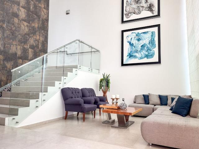 Casa Amueblada en Renta en Residencial Italia