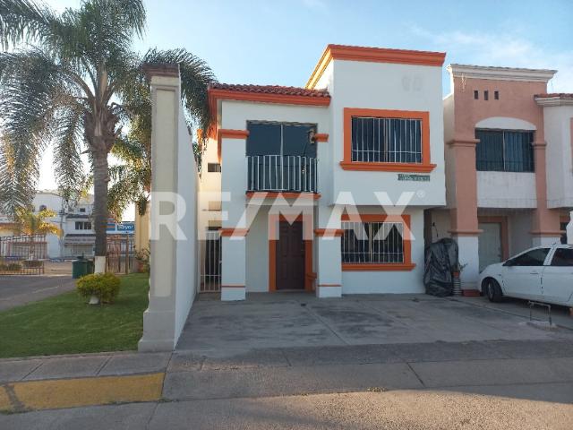 Casa amueblada en renta en Rincón de los Arcos