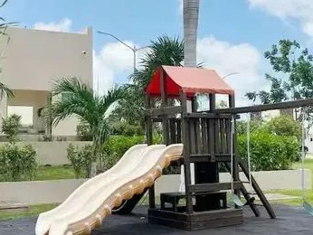 Casa Amueblada En Renta | Long Island Privada Duke | 3 Recámaras | Patio Remodelado | Cancún