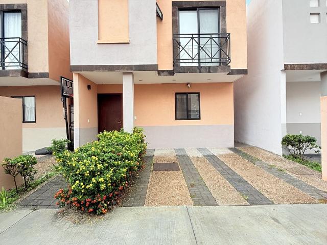 CASA AMUEBLADA EN RENTA SAN MIGUEL ALLENDE ZIRANDARO