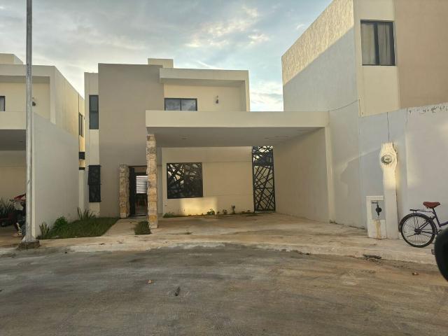Casa Amueblada en Solana Residencial, Tixcacal Opichén