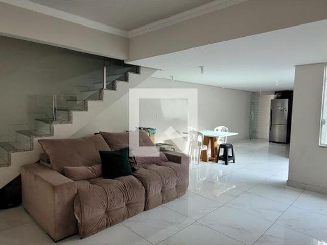 Casa, Angola, 2 Quartos, 180 m2 Betim