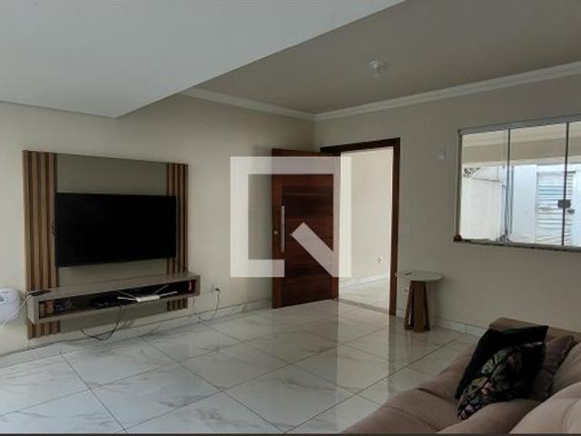 Casa, Angola, 2 Quartos, 180 m2 Betim