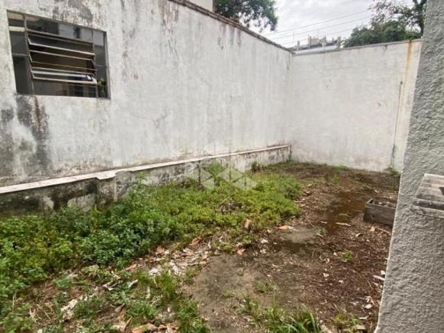 Casa antiga a venda com excelente terreno de 450 m² no Passo Da Areia