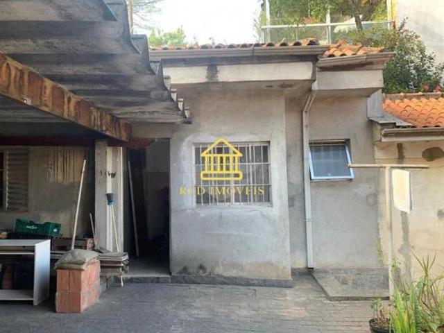 CASA ANTIGA COM 170 METROS DE TERRENO NO MIOLO DA VILA MADALENA