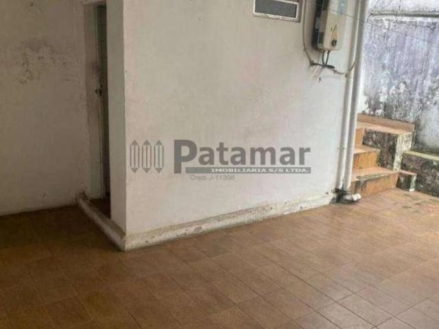 Casa Antiga em Terreno de 250 metros quadrdos Ideal para galpão, Loja ou Ponto Comercial