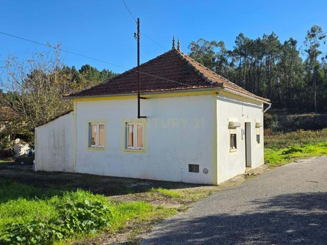 Casa Antiga em Albergaria dos Doze, Pombal