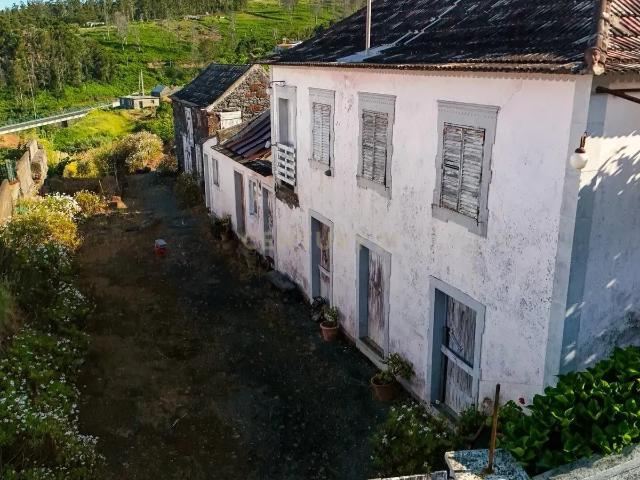 Casa Antiga para Recuperar em Fajã da Ovelha, Calheta