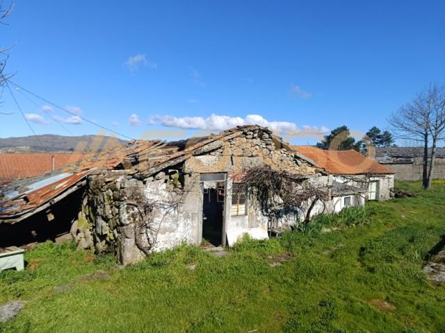 Casa Antiga para Restauro