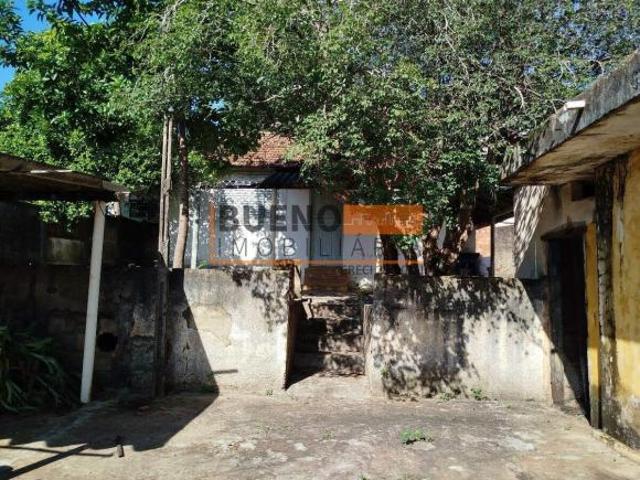 Casa antiga para venda em Americana no bairro Chácara MachadinhoI /Colina em Americana SP. Com 480m²