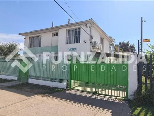 Casa apta para oficina o comercio Diagonal Sta Elena | 8 dormitorios por 11225.00 en San Joaquín